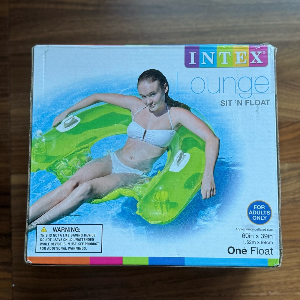 Intex Green Sit 'N Float Lounge with Cupholders